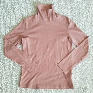 Uniqlo Turtleneck top